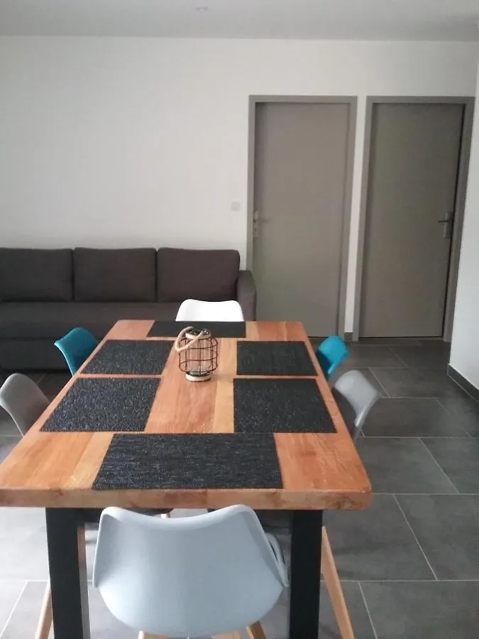 Holiday home Maison Lulalilo Cremeaux